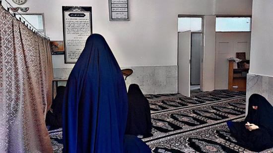 بازدید دبیر کانون از وضعیت نمازخانه‌ی دانشکده روانشناسی