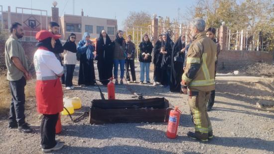 دوره آموزشی مخاطرات و پایه داوطلبی کد ۱۱ همراه با اعطای مدرک معتبر از جمعیت هلال احمر 